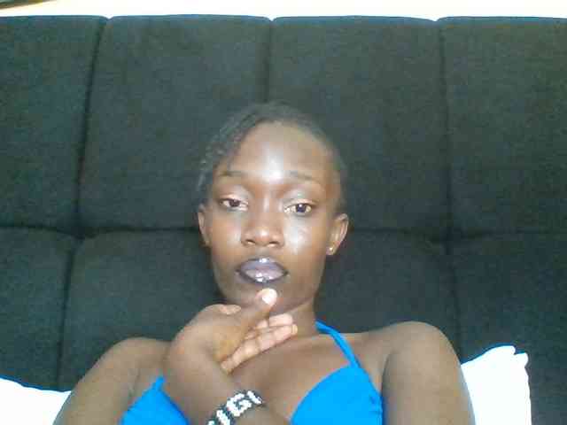 kourtcali webcam