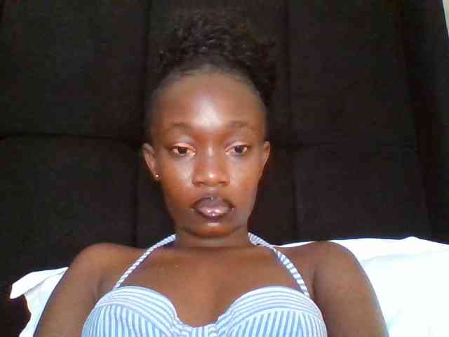 kourtcali webcam