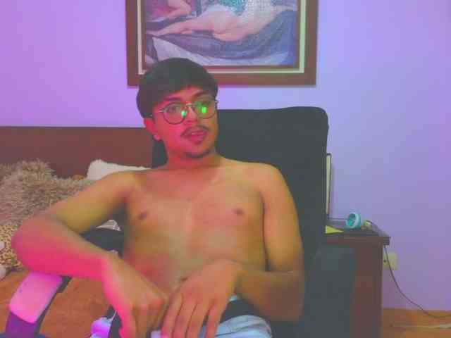 LukeandSimon Live Webcam on BongaCams
