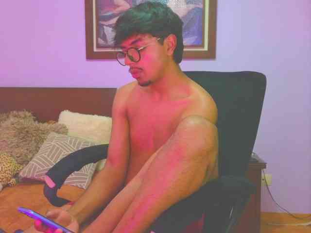 LukeandSimon Live Webcam on BongaCams