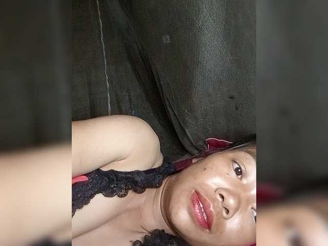 trieungan89 live cam on BongaCams