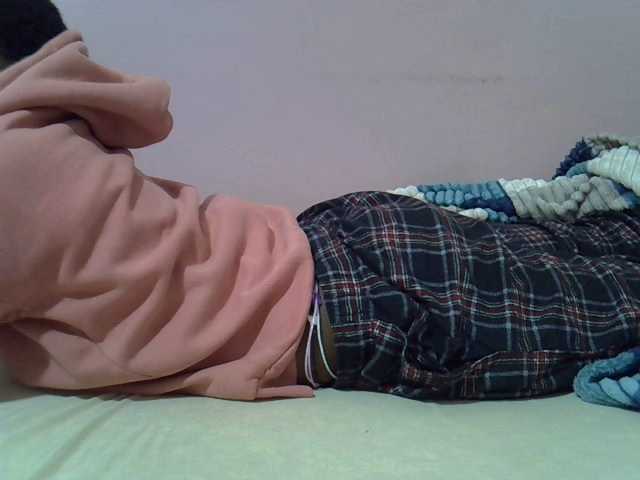 Queentafa23 live cam on BongaCams