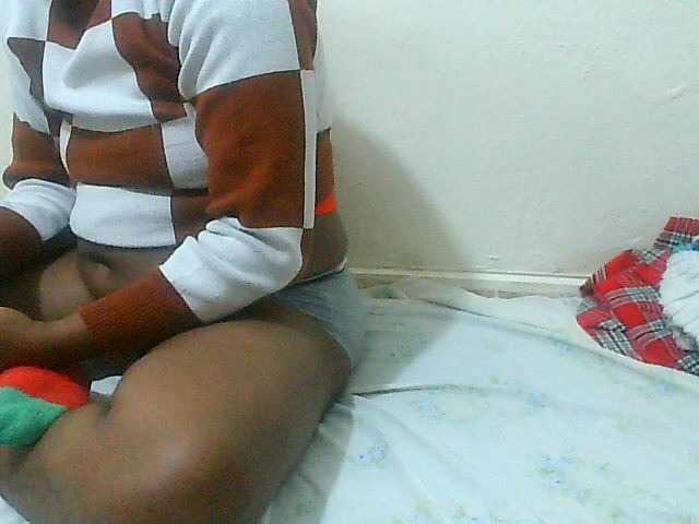Queentafa23 live cam on BongaCams