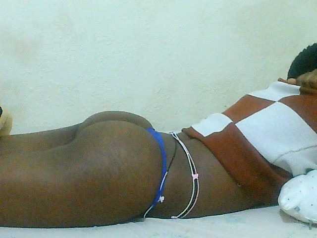 Queentafa23 live cam on BongaCams