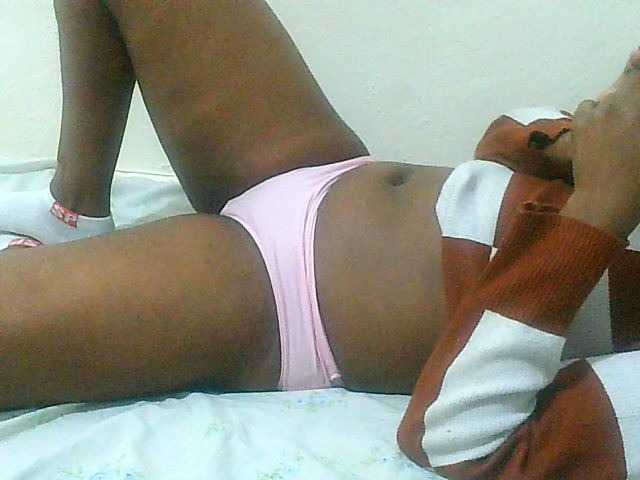 Queentafa23 live webcam show