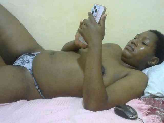 Queentafa23 webcam