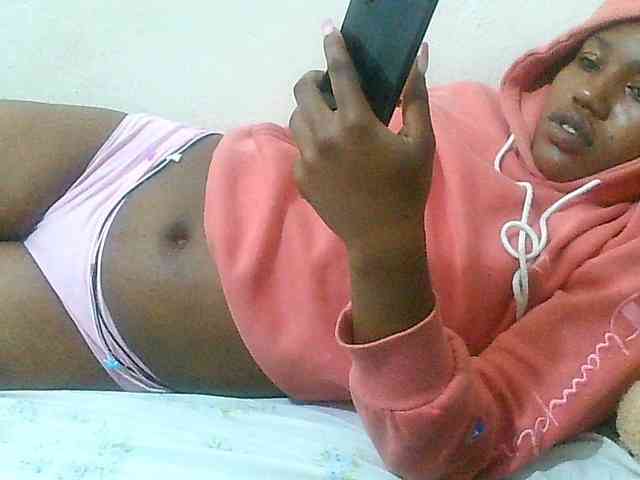 Queentafa23 webcam