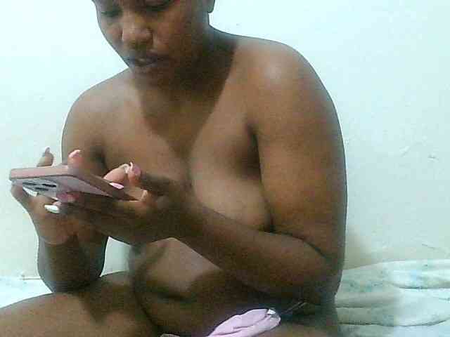 Queentafa23 webcam