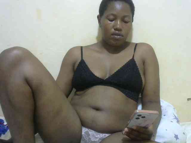 Queentafa23 webcam