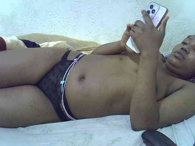 Queentafa23 webcam