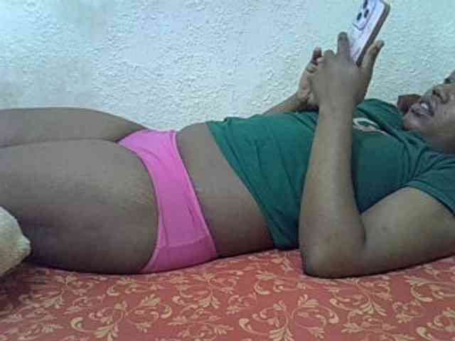 Queentafa23 Live Webcam on BongaCams