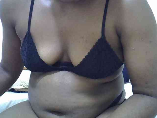 Queentafa23 webcam