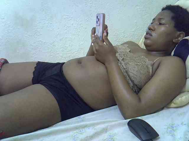Queentafa23 webcam