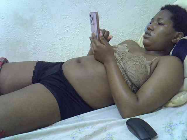 Queentafa23 webcam