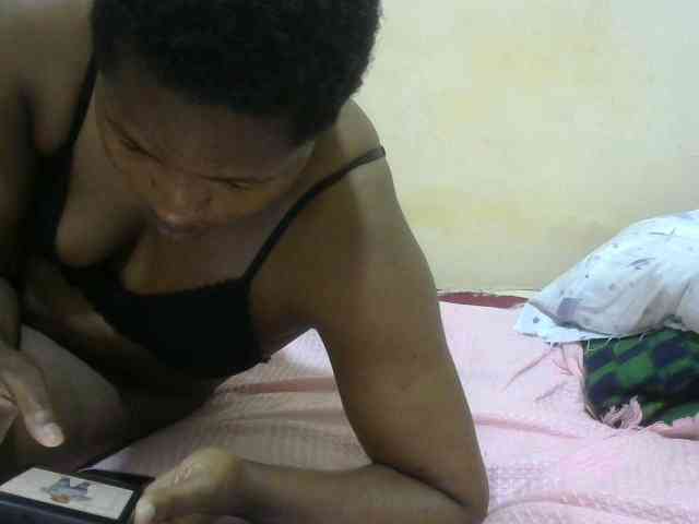 Queentafa23 webcam