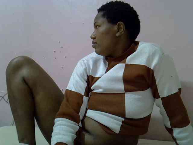 Queentafa23 webcam
