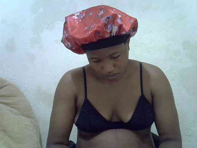 Queentafa23 webcam