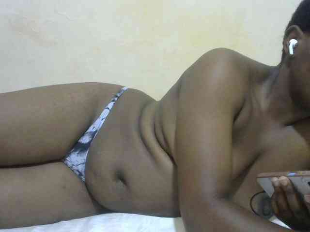 Queentafa23 webcam