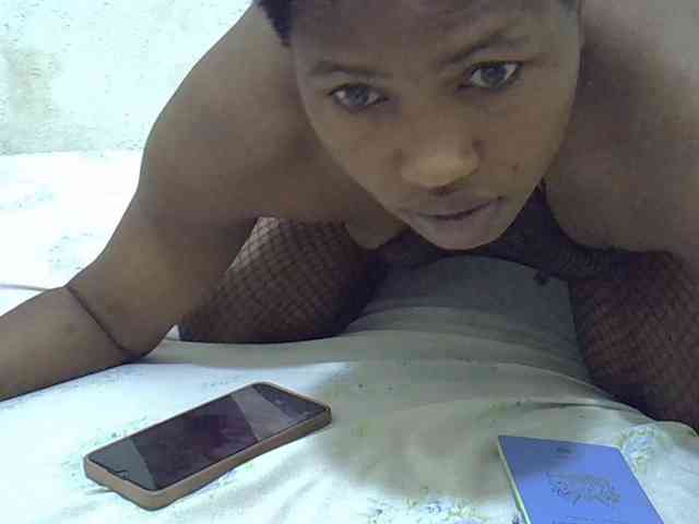 Queentafa23 webcam