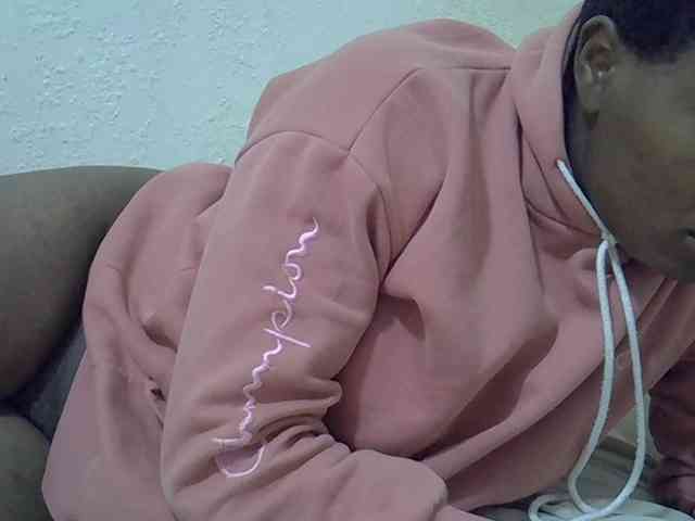 Queentafa23 webcam