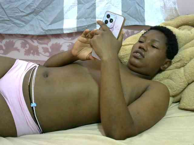 Queentafa23 webcam