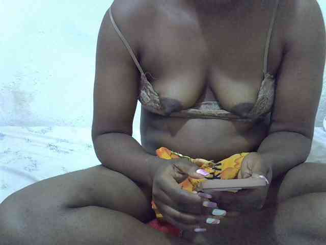 Queentafa23 webcam