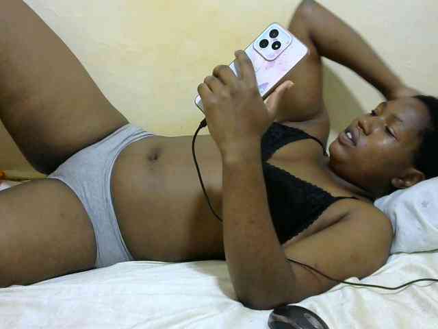 Queentafa23 webcam