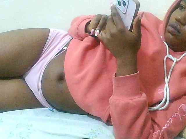 Queentafa23 webcam