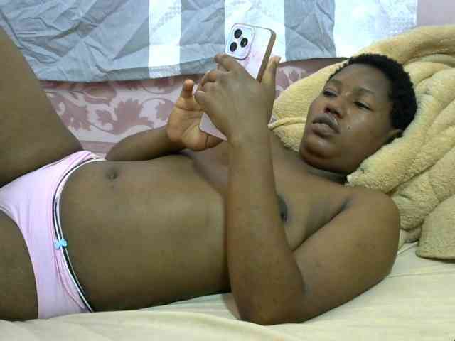 Queentafa23 webcam