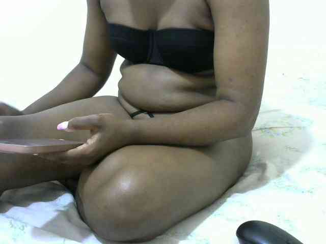 Queentafa23 webcam