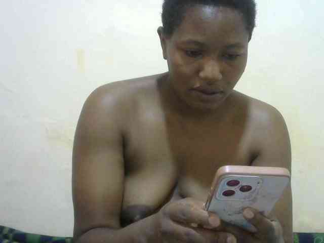 Queentafa23 webcam