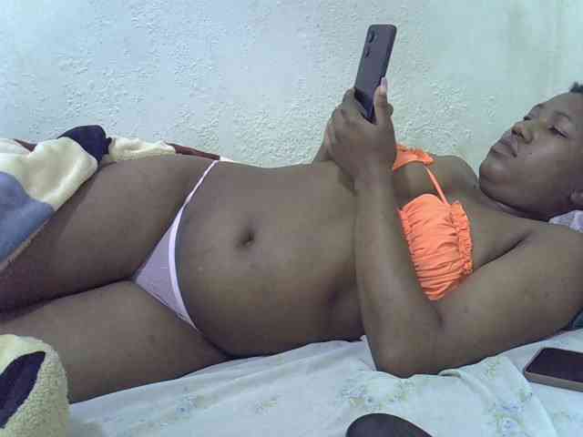 Queentafa23 webcam