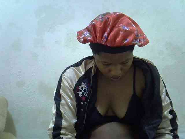 Queentafa23 webcam