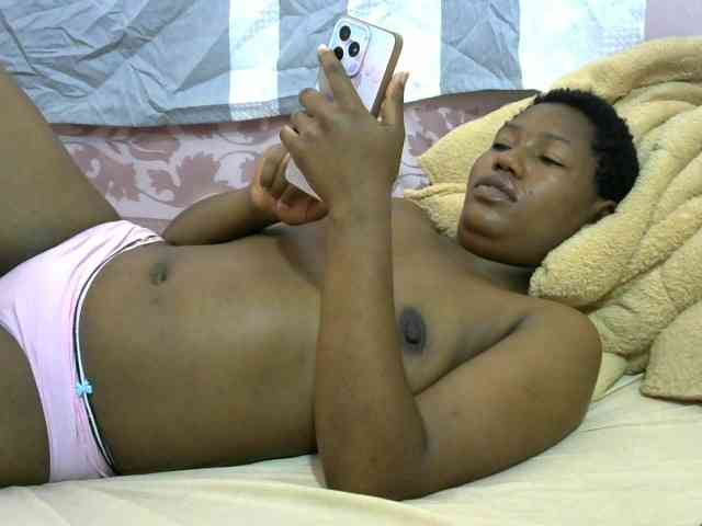 Queentafa23 webcam