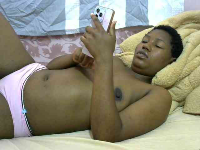 Queentafa23 webcam