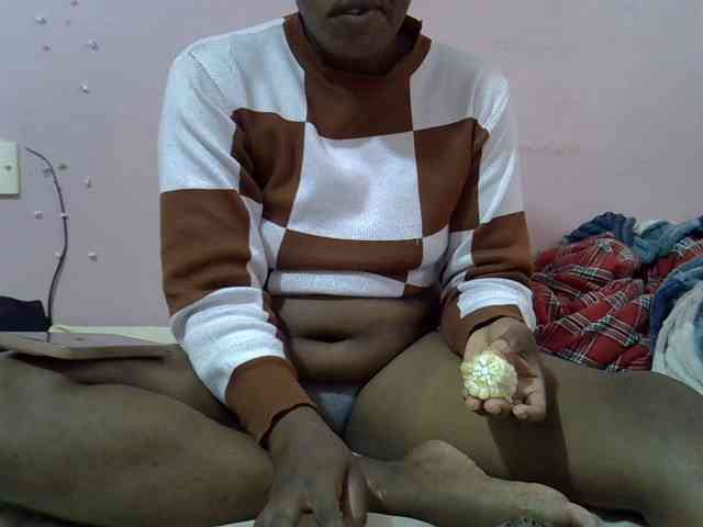 Queentafa23 webcam