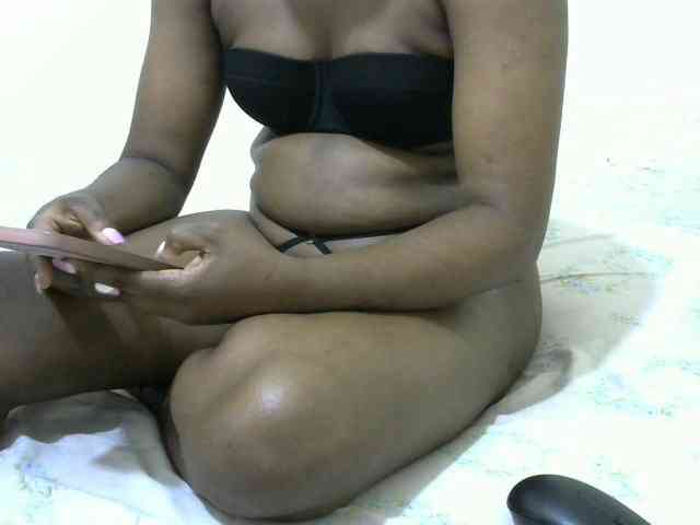 Queentafa23 webcam