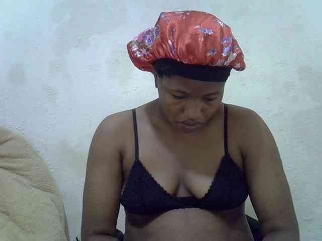 Queentafa23 webcam