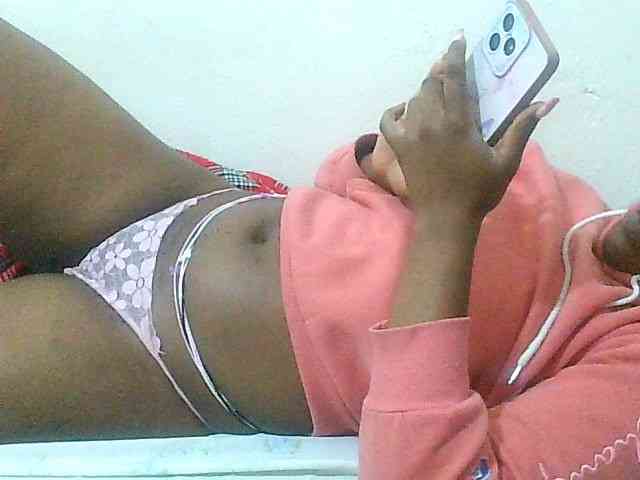 Queentafa23 webcam