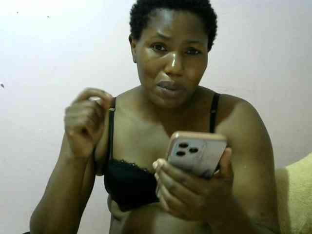 Queentafa23 webcam