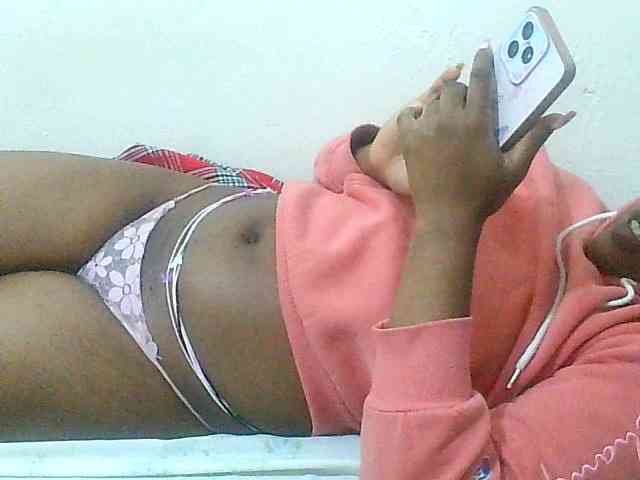 Queentafa23 webcam