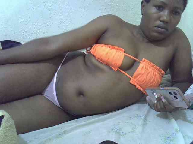Queentafa23 webcam