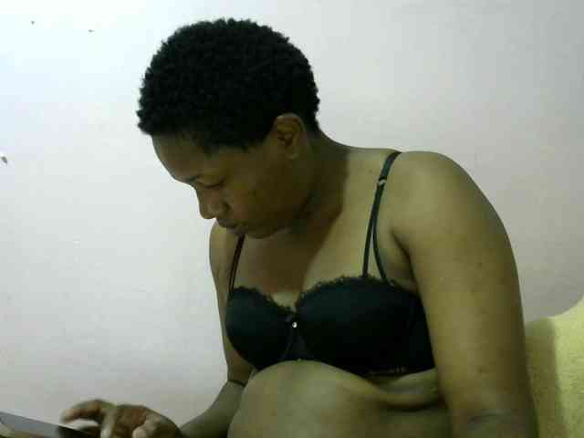 Queentafa23 webcam