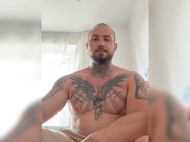 David1712, 35 y/o - Live Cam on BongaCams