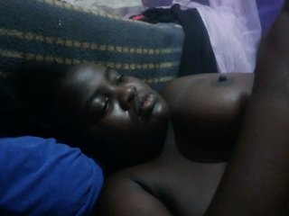 Creamyypussy's Live Webcam