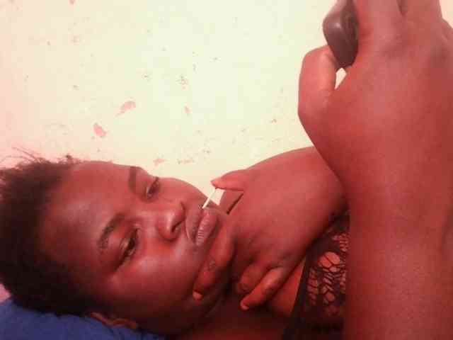 Creamyypussy webcam