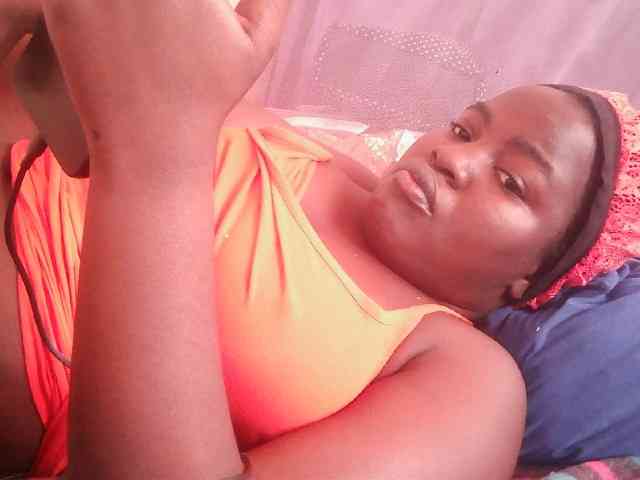 Creamyypussy webcam