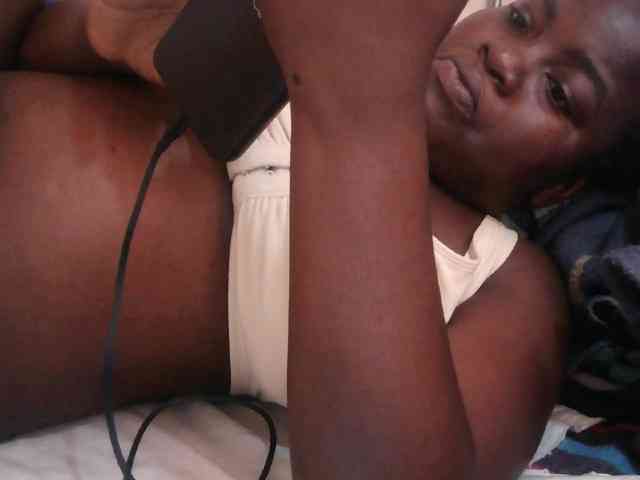 Creamyypussy webcam