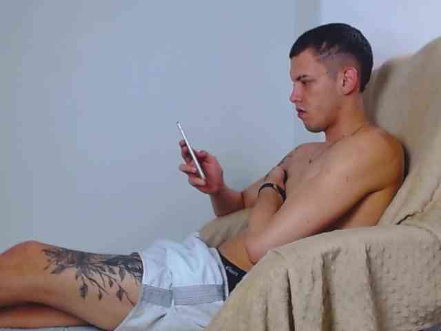 ANDRESAREVALO