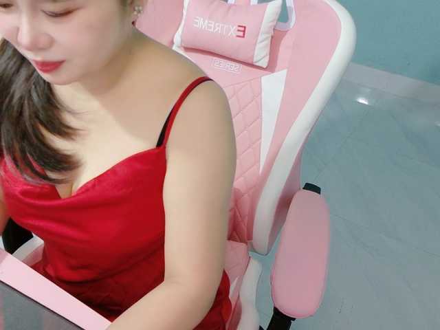 Hotgirlplay live webcam show